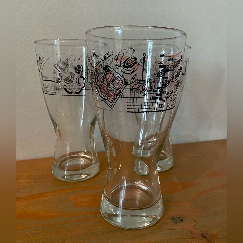 Vintage BBQ-themed beer glasses (3)
